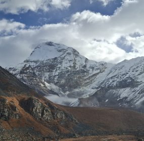 https://www.nativeeverest.com.np/wp-content/uploads/2020/11/Mount-Chamlang-OCT-024-285x279.jpg